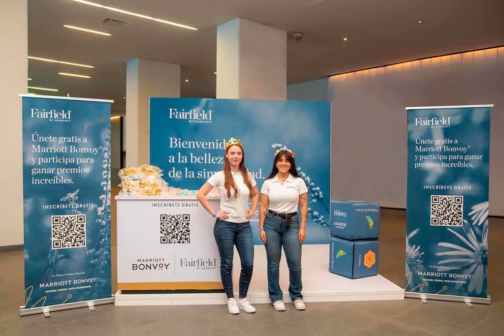 stand publicitario - roll up - edecanes y artículos promocionales para expo