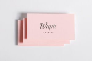 tarjetas de presentación elegantes con hot stamping