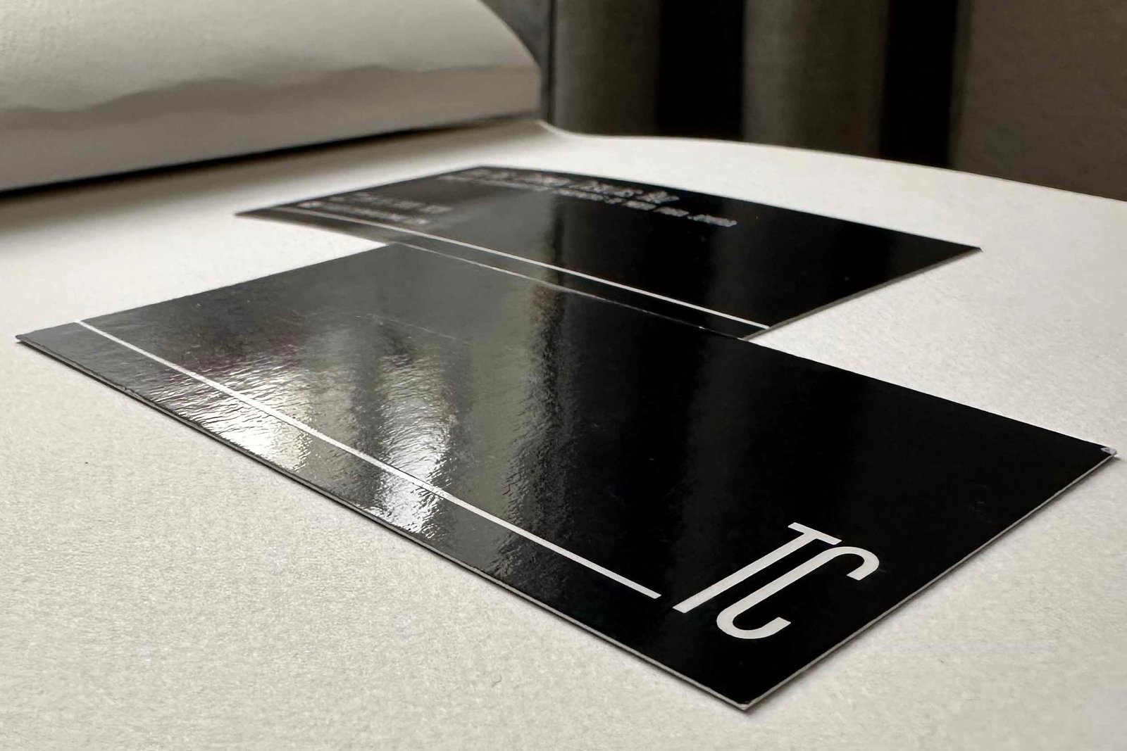 tarjetas de presentación con acabado brillante